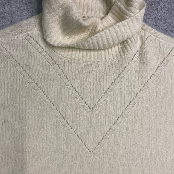 Women's sweater M Turtleneck cottagecore Classic preppy Elegant minomalist NYC - Picture 3 of 9